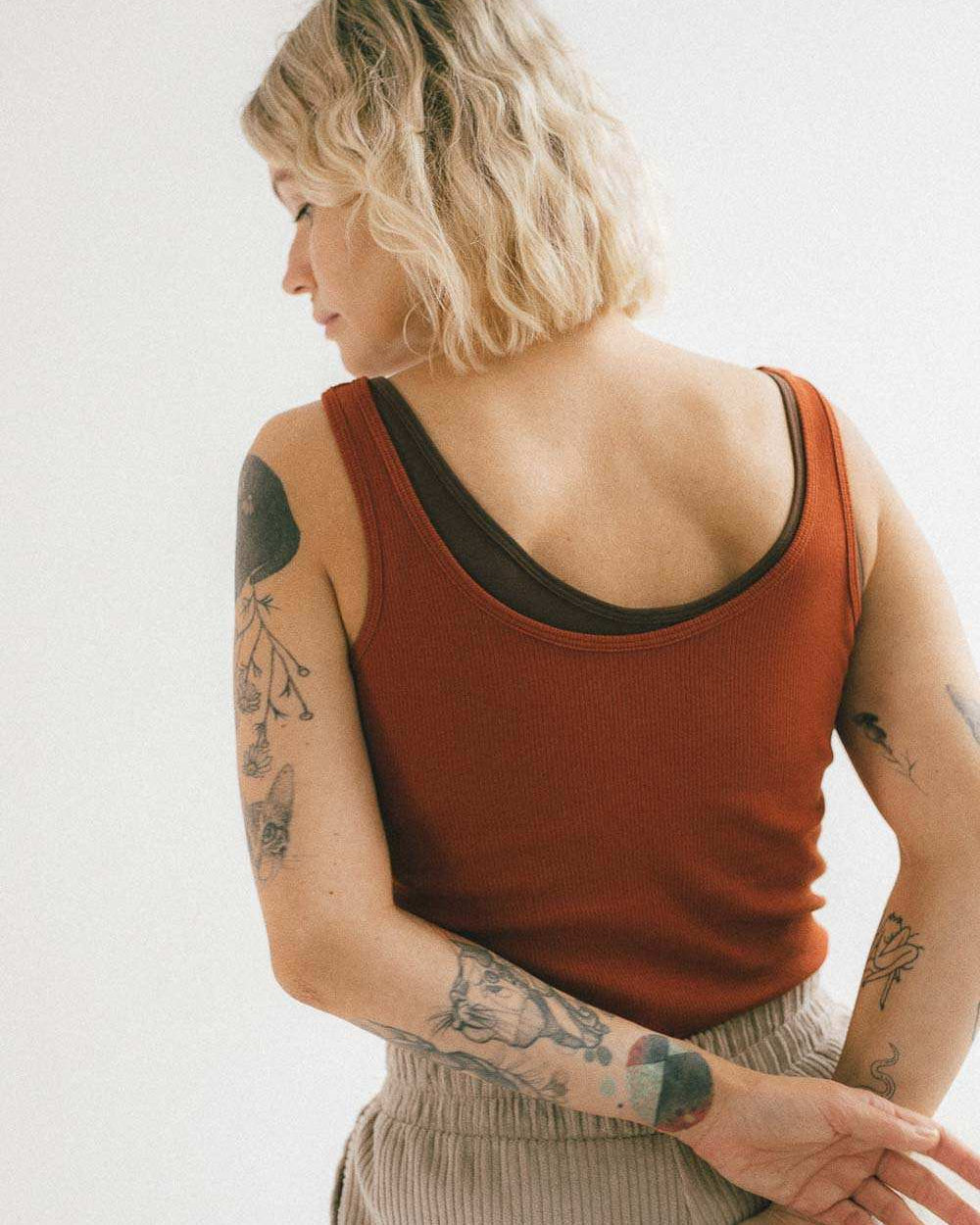 Koszulka Tank top Ria z certyfikowanej bawełny prążkowanej - Myunds.com