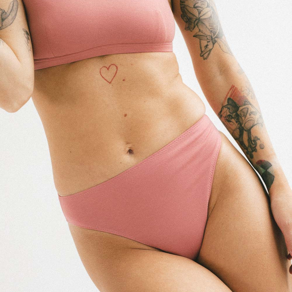 Majtki tanga Vicky z bawełny organicznej
