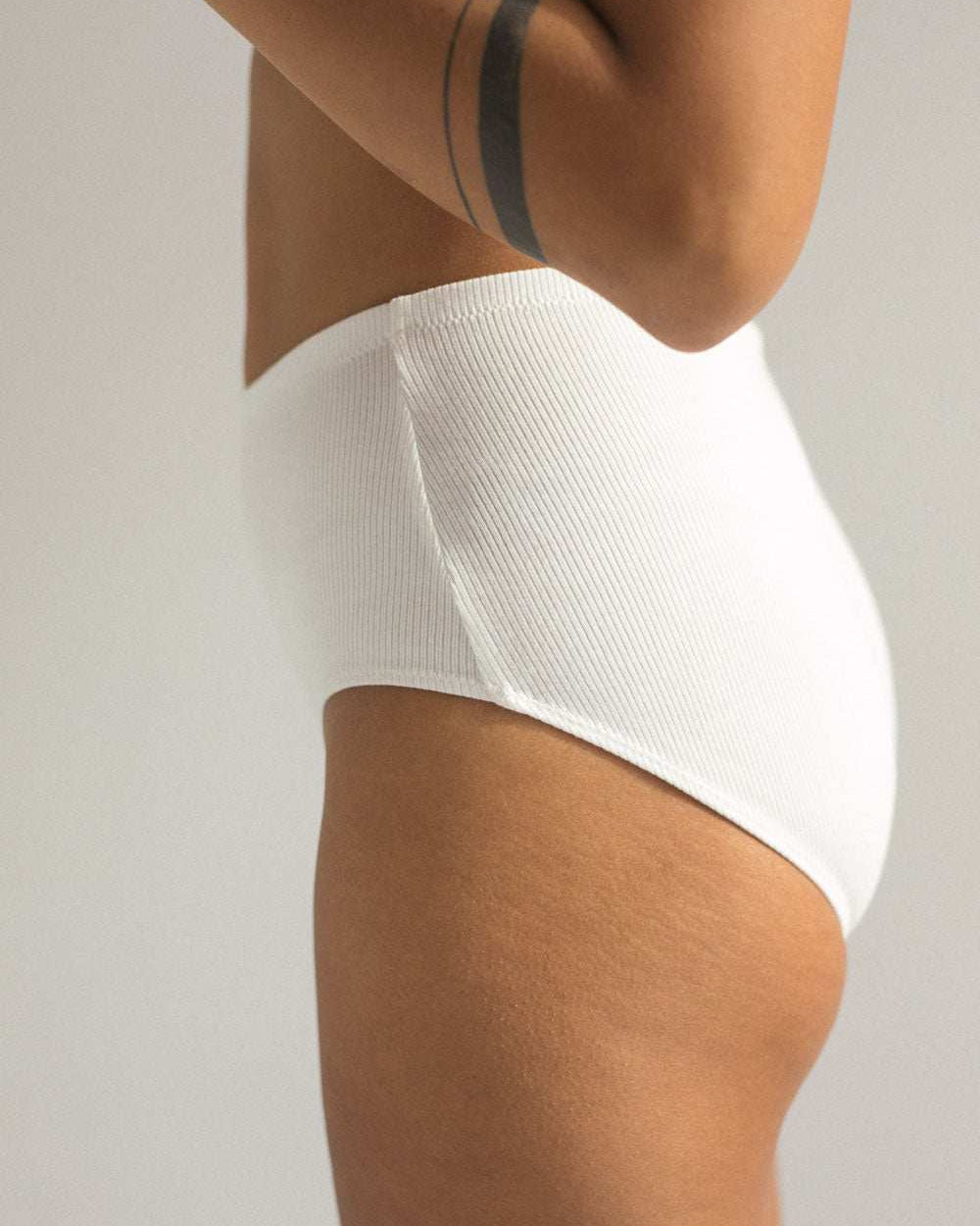 Majtki wysokie Bea z certyfikowanej bawełny prążkowanej - Myunds.com